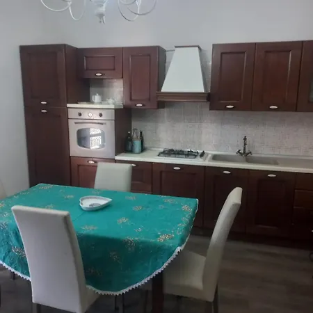 La Nuova Reggia Apartament