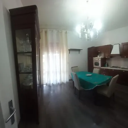 La Nuova Reggia Apartament
